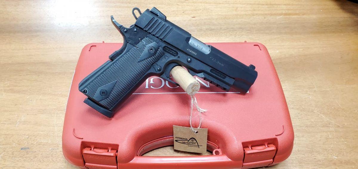 Tanfoglio Witness 1911 P Commander Carry